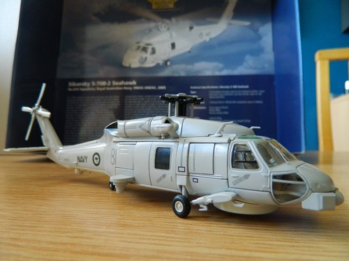 Corgi aa35904 sikorsky 70b - corgi,