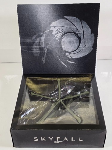 James bond 007 skyfall - james,