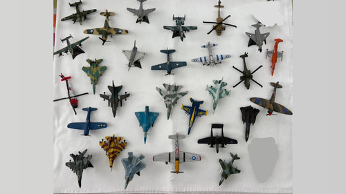 28pc maisto diecast aircraft - maisto,